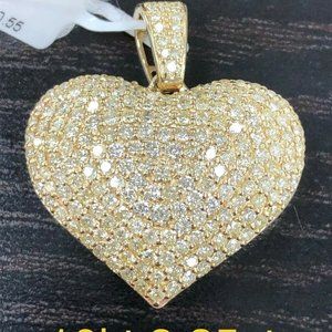 10k Solid Gold 3.25 Carat Valentines Natural Diamond Heart Pendant.